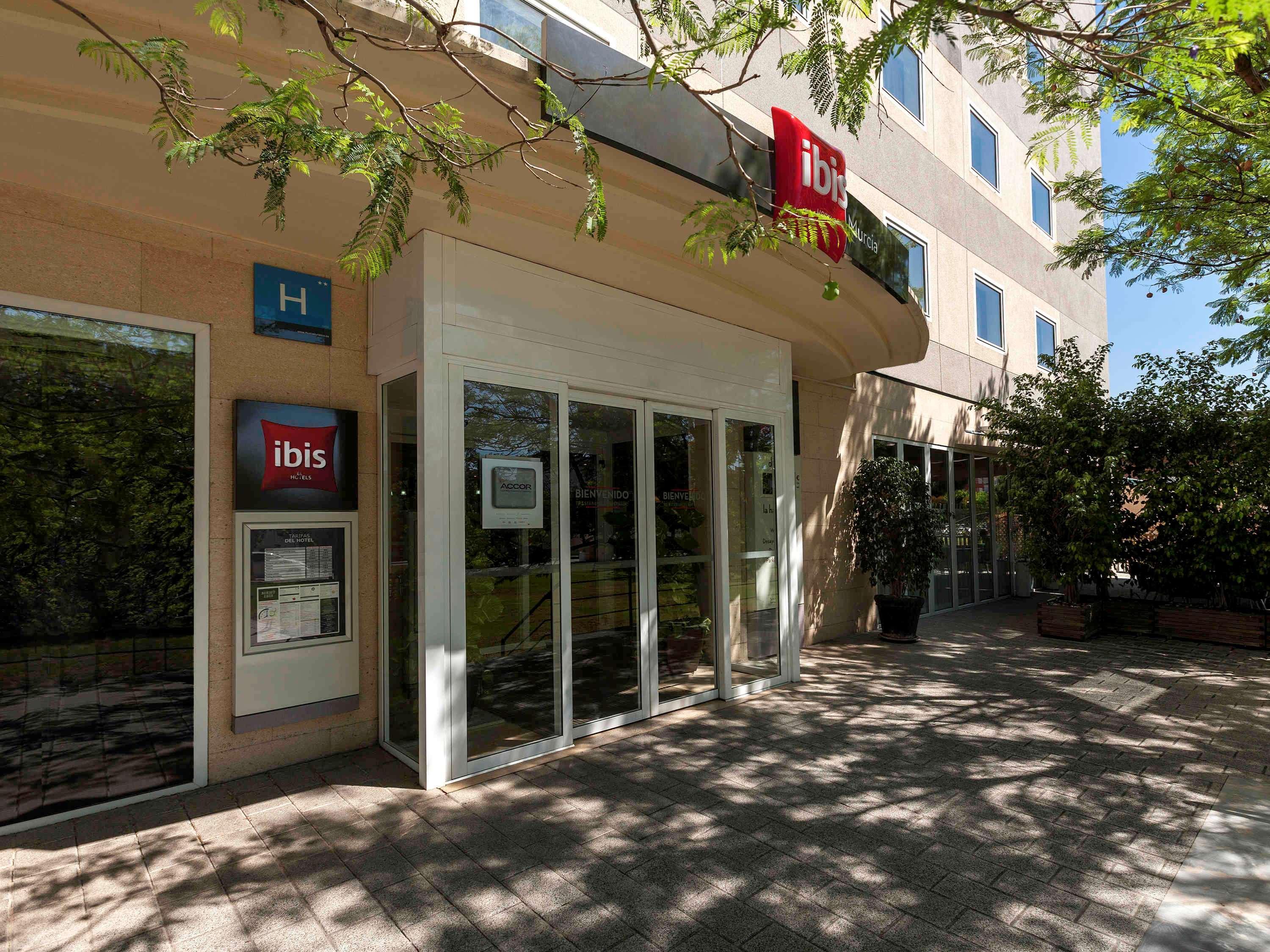 Ibis Murcia Exteriör bild